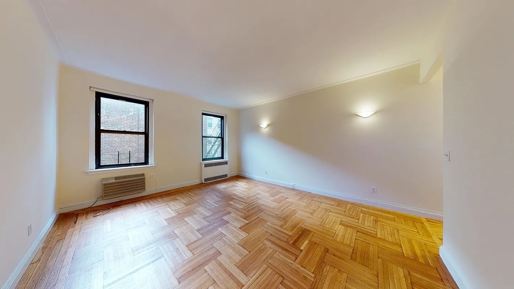 440 East 78th Street - Photo 0