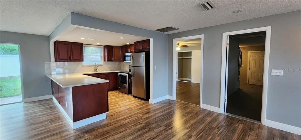 2408 Kimberly Drive - Photo 3