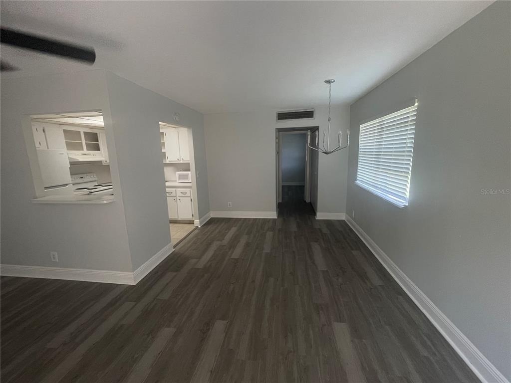 1802 Bedford Terrace - Photo 4