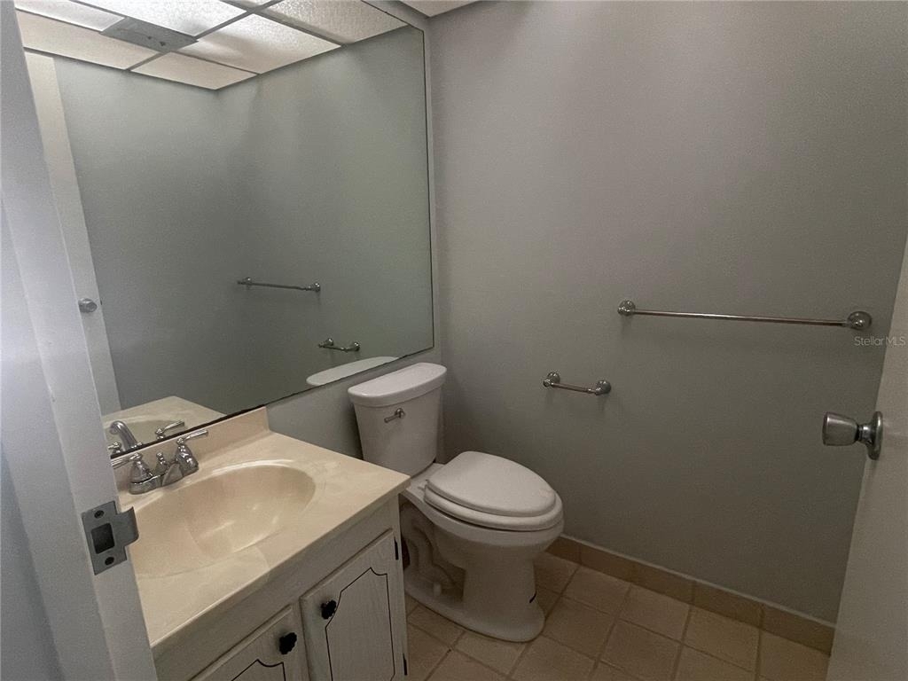 1802 Bedford Terrace - Photo 8