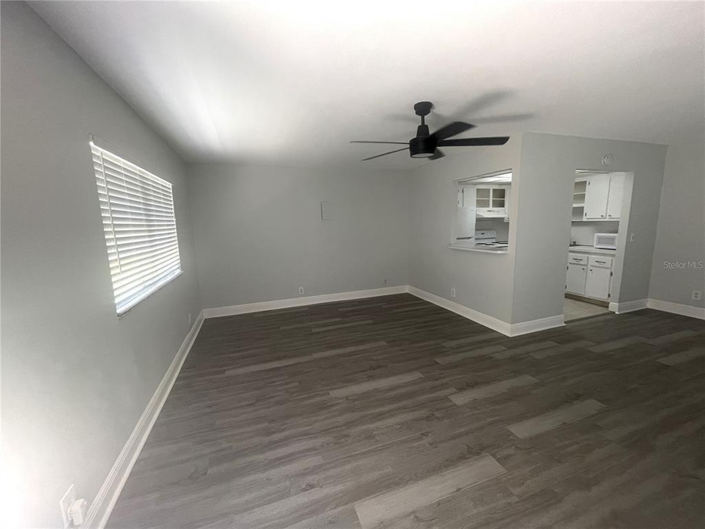 1802 Bedford Terrace - Photo 3