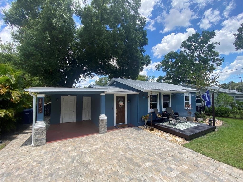 1707 W Comanche Avenue - Photo 0