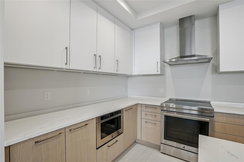 275 1st Ave S - Photo 9