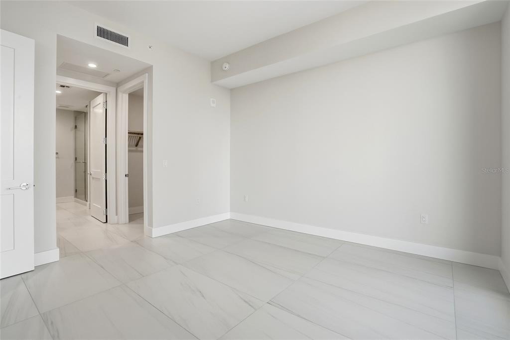 275 1st Ave S - Photo 28
