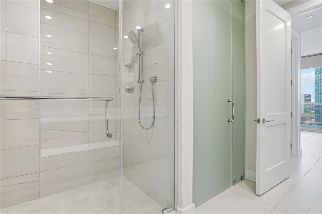 275 1st Ave S - Photo 34