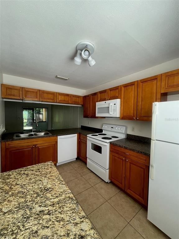 950 Beltrees Street - Photo 3