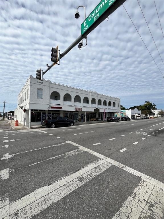 2702 N Florida Avenue - Photo 18