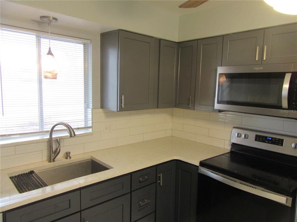 110 60th Avenue - Photo 10