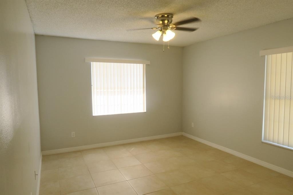 1513 Sophie Boulevard - Photo 7