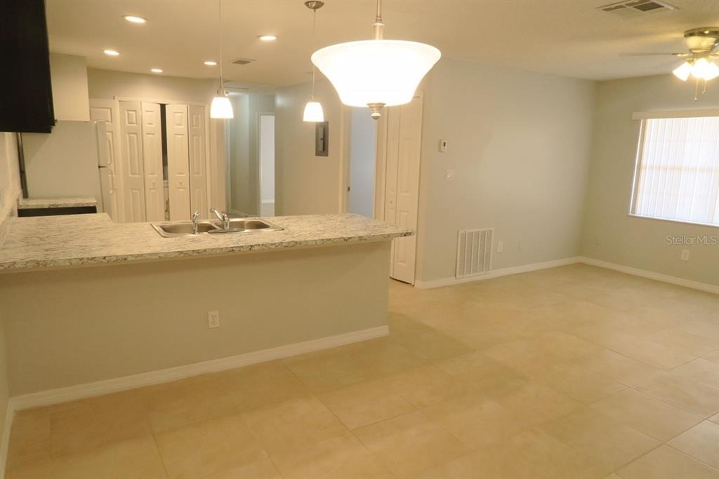 1513 Sophie Boulevard - Photo 3