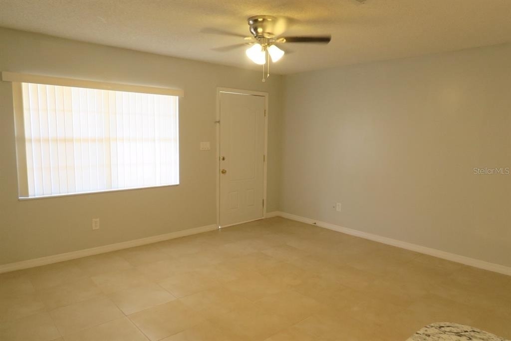 1513 Sophie Boulevard - Photo 5