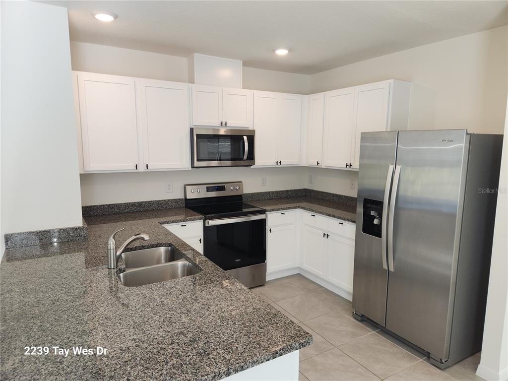 2239 Tay Wes Drive - Photo 3