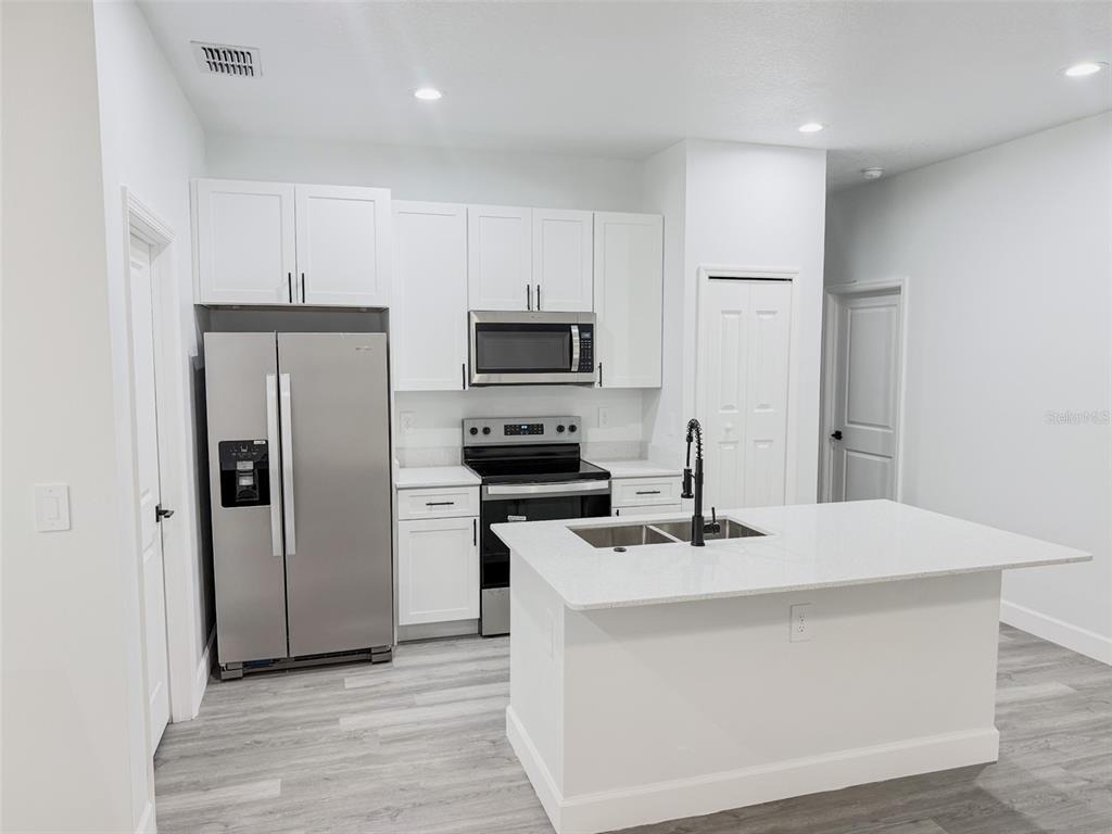 824 Hanover Avenue - Photo 1