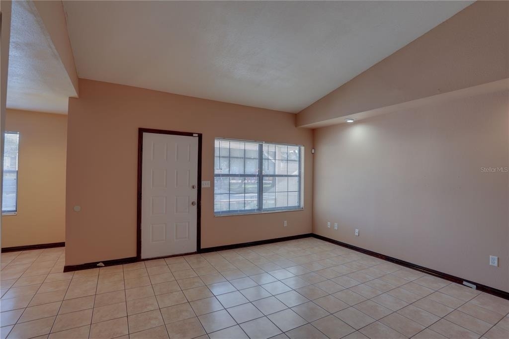 492 Tamarack Street - Photo 6