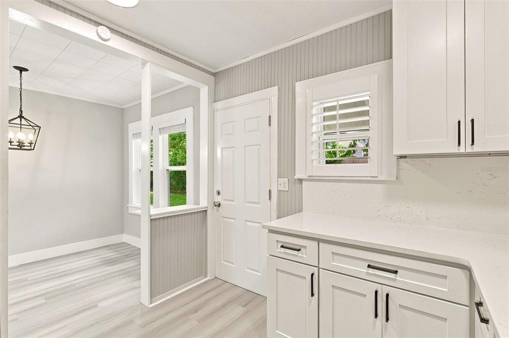 2704 E Jefferson Street - Photo 15