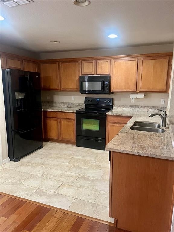 308 Windsor Street - Photo 2