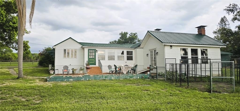 240 Masterpiece Road - Photo 0