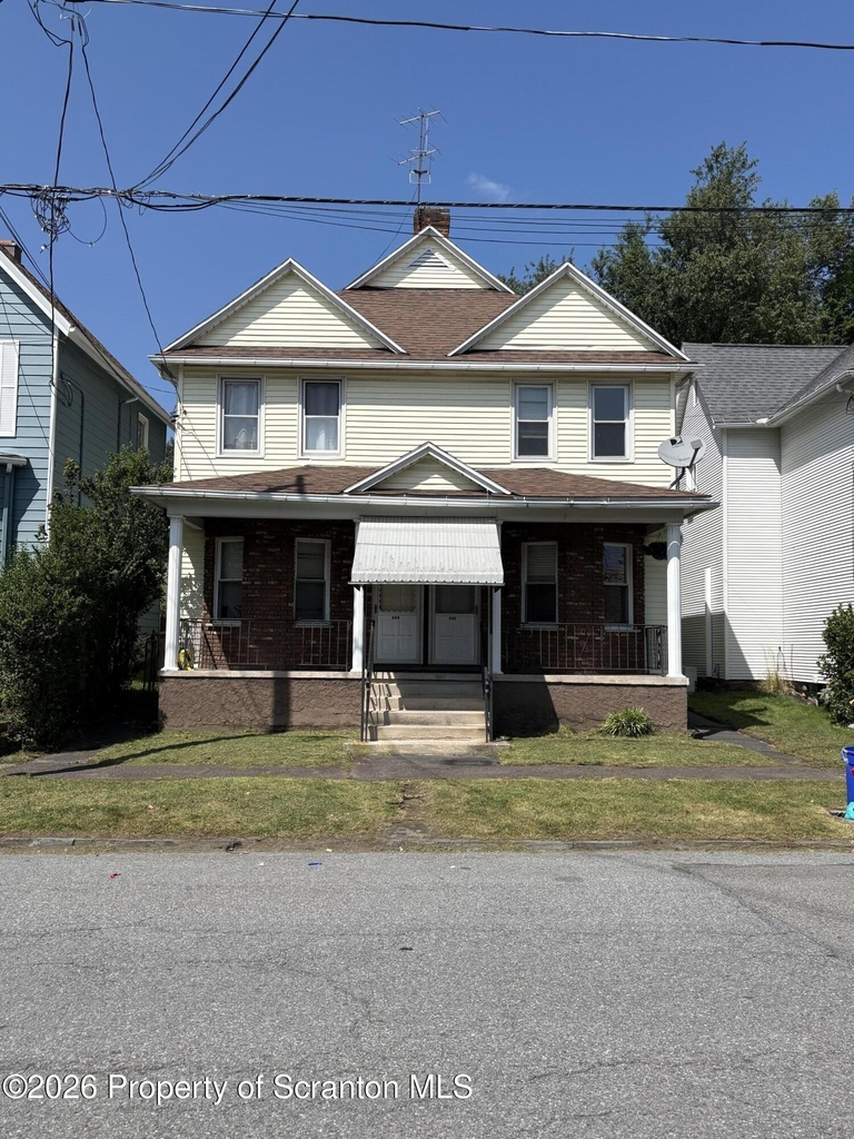 319 New York Street - Photo 0