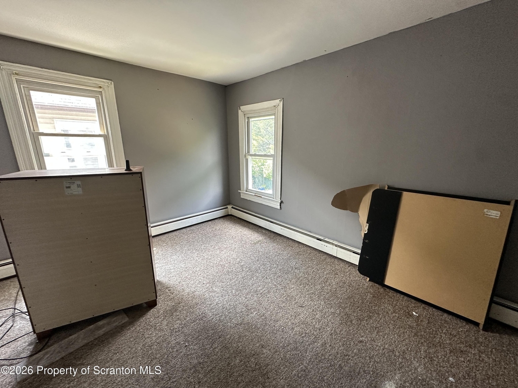 1029 Diamond Avenue - Photo 5