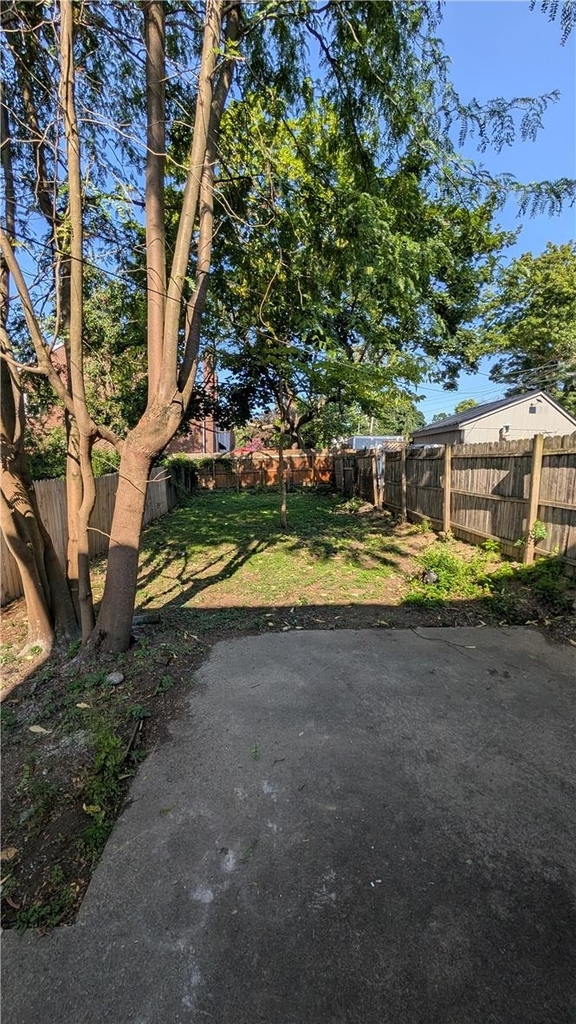 441 Linden Street - Photo 13