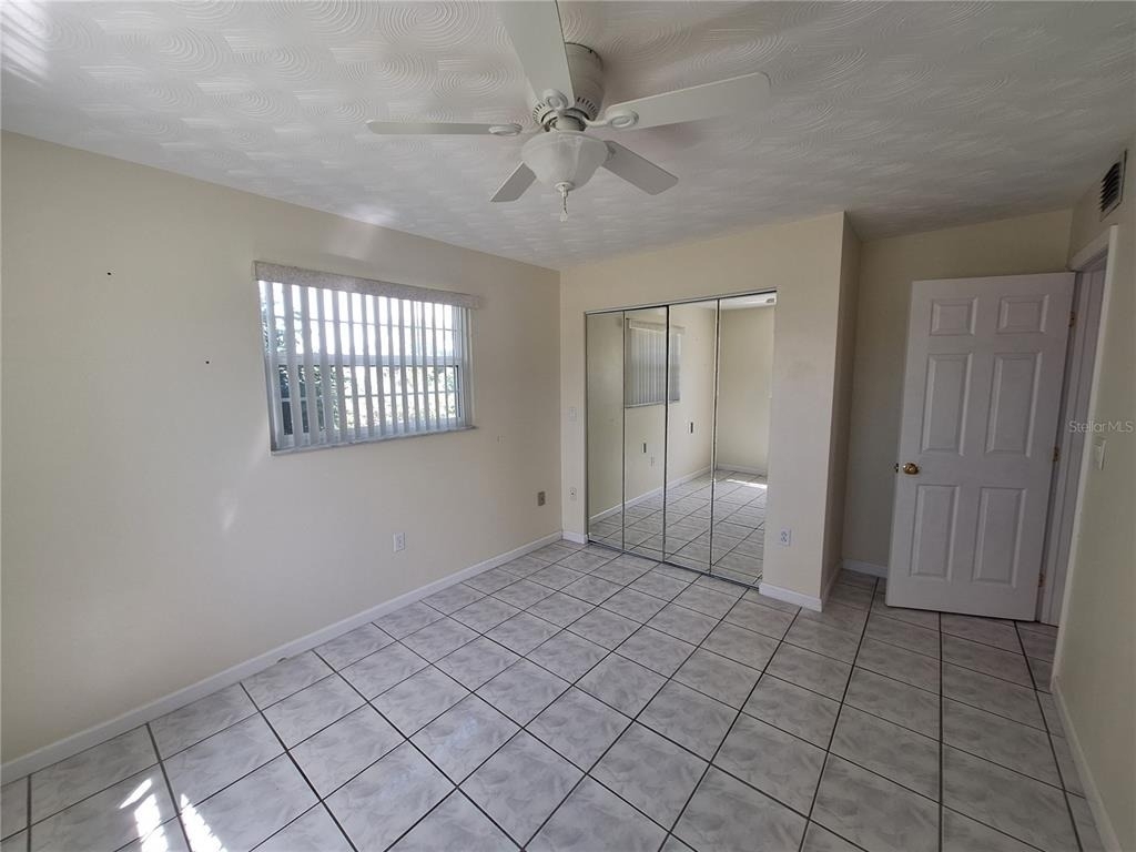 22191 New Rochelle Avenue - Photo 7