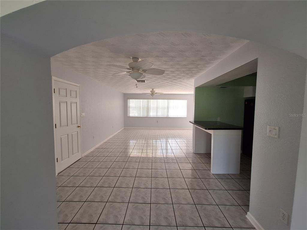 22191 New Rochelle Avenue - Photo 3