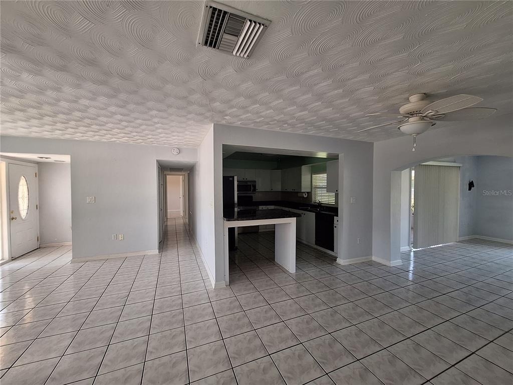 22191 New Rochelle Avenue - Photo 2