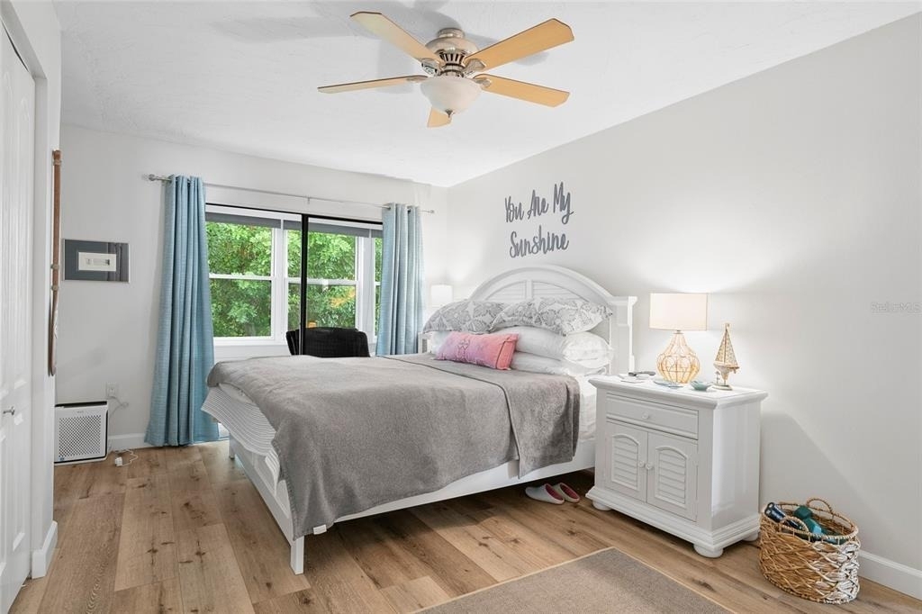 440 Palm Tree Drive - Photo 13