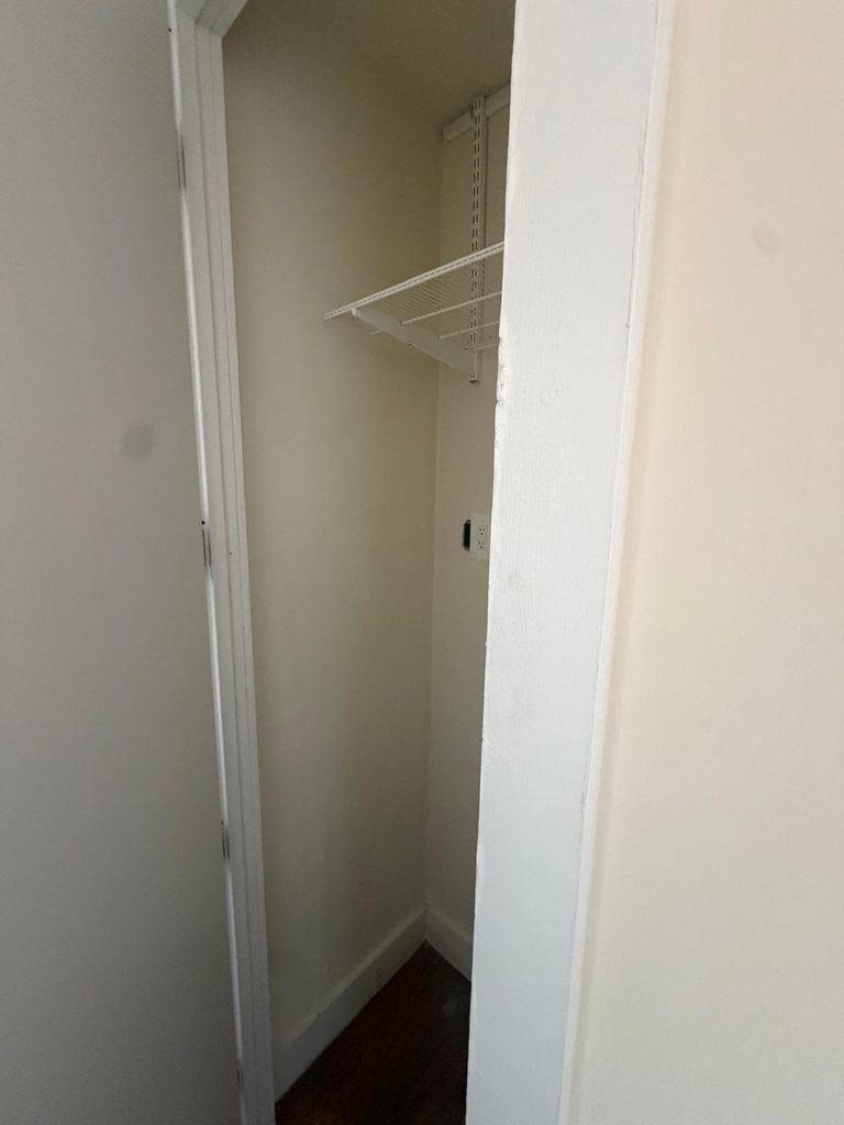 W 179th Street / Pinehurst Avenue - Photo 8