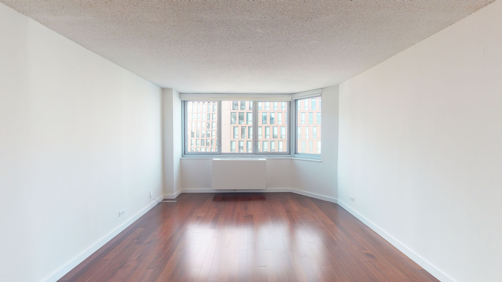 401 E 34th St - Photo 1