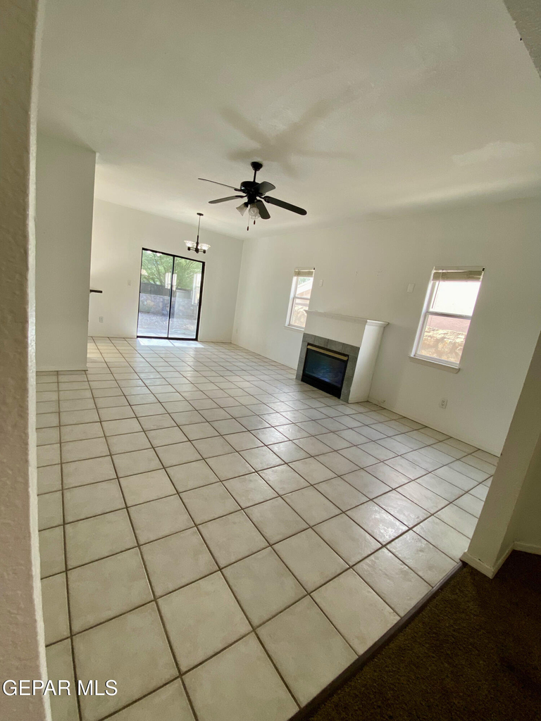 2215 King James Place - Photo 3