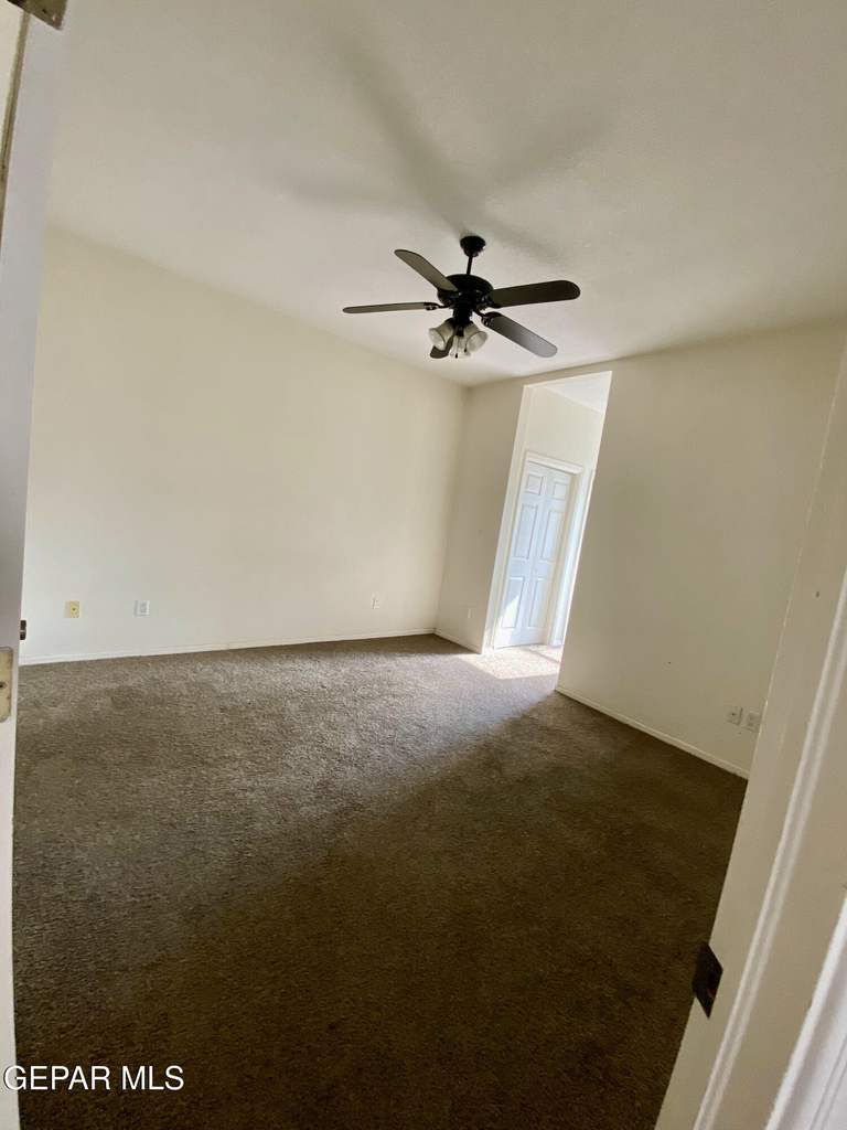 2215 King James Place - Photo 9