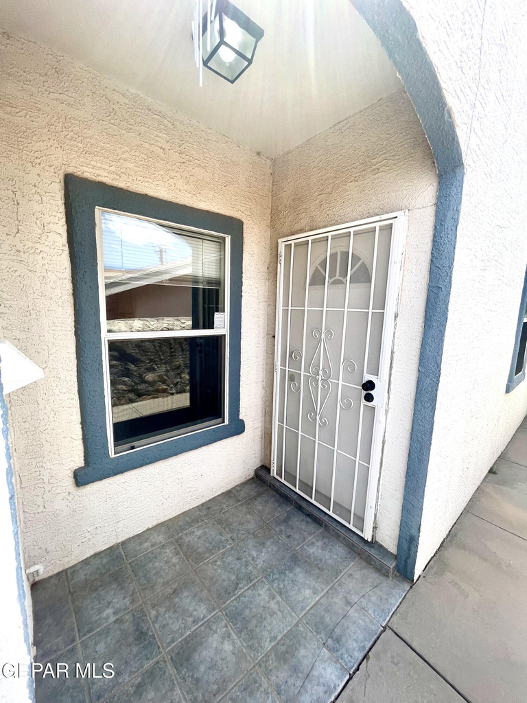 2215 King James Place - Photo 22