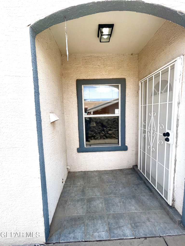 2215 King James Place - Photo 23