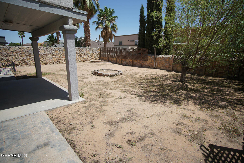 10932 Acoma Street - Photo 32