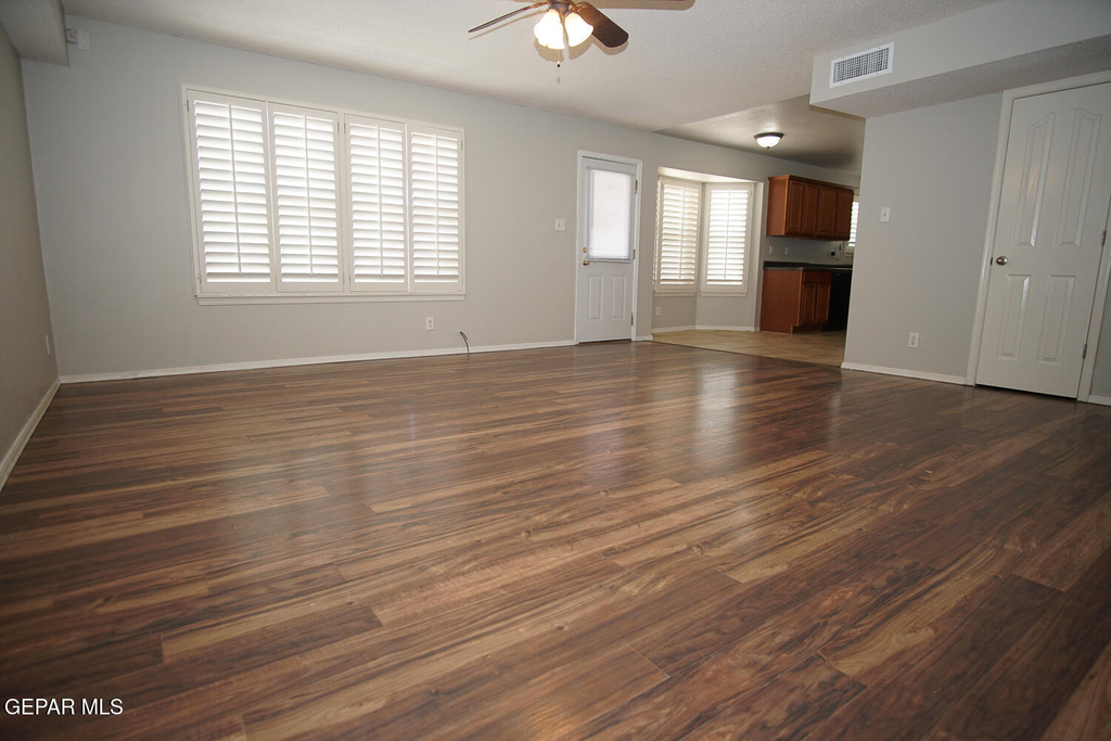 10932 Acoma Street - Photo 12
