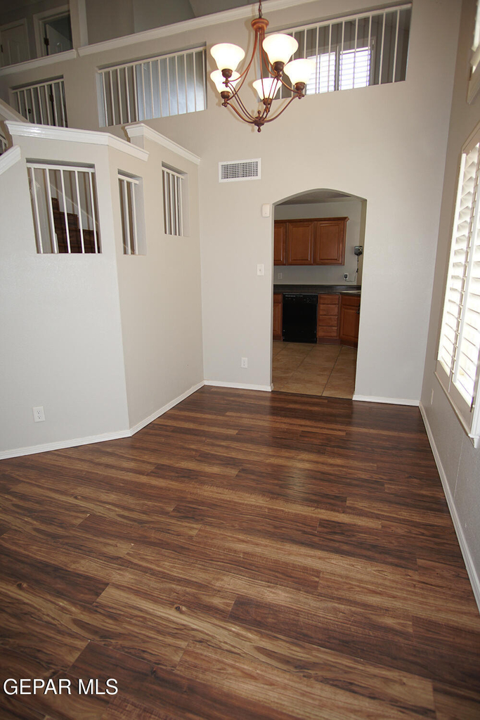 10932 Acoma Street - Photo 5