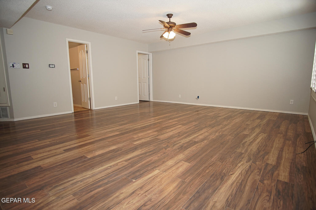 10932 Acoma Street - Photo 11