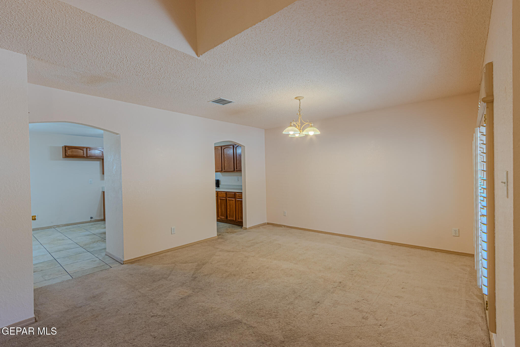 712 Laramie River Avenue - Photo 5
