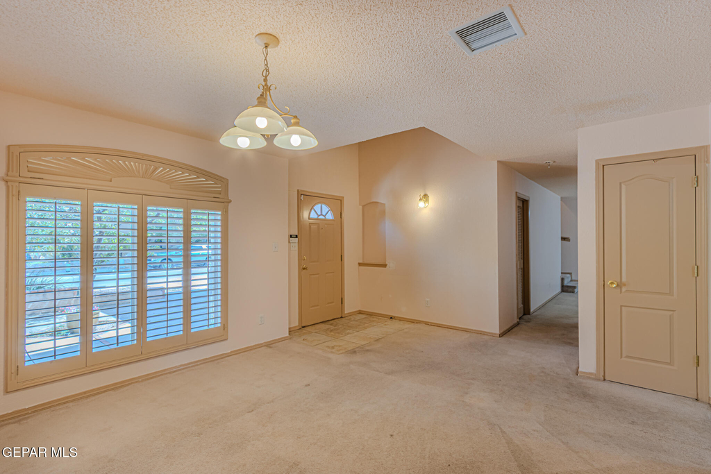 712 Laramie River Avenue - Photo 6