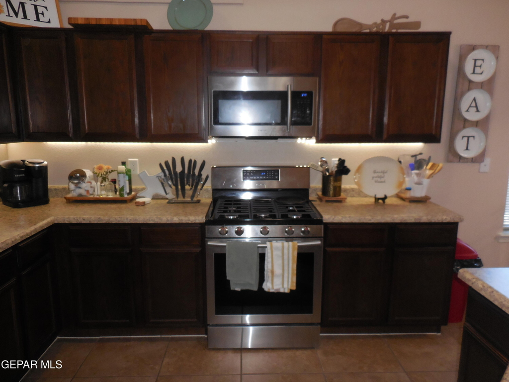 12572 Paseo Lindo Drive - Photo 8