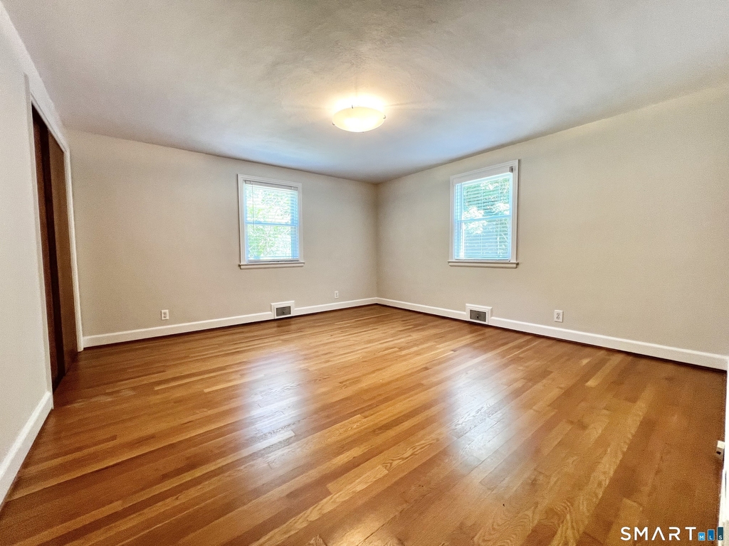 1360 Main Street - Photo 17