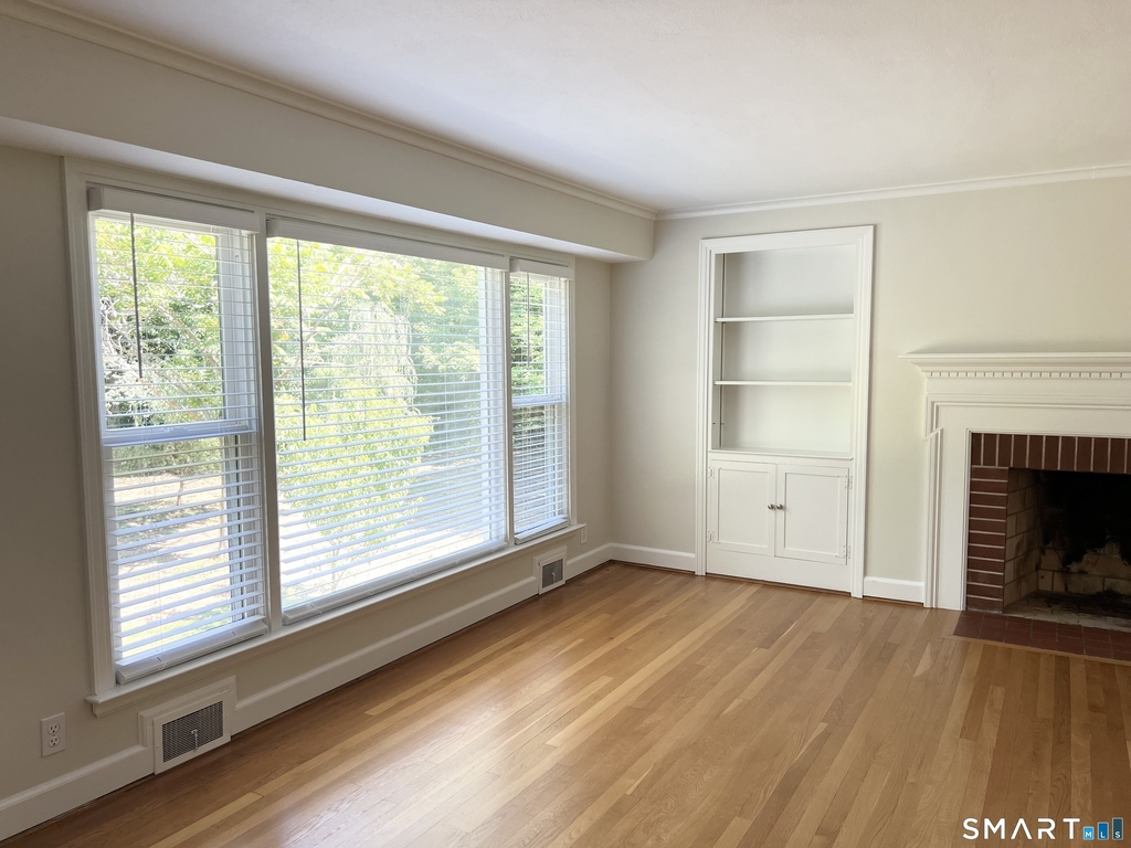 1360 Main Street - Photo 11