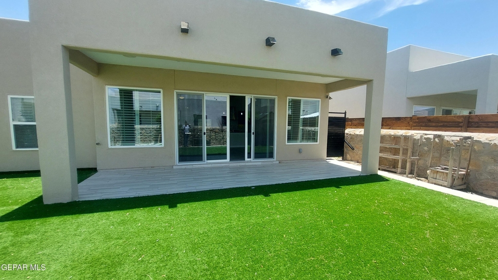 12349 Desert Wolf Avenue - Photo 36