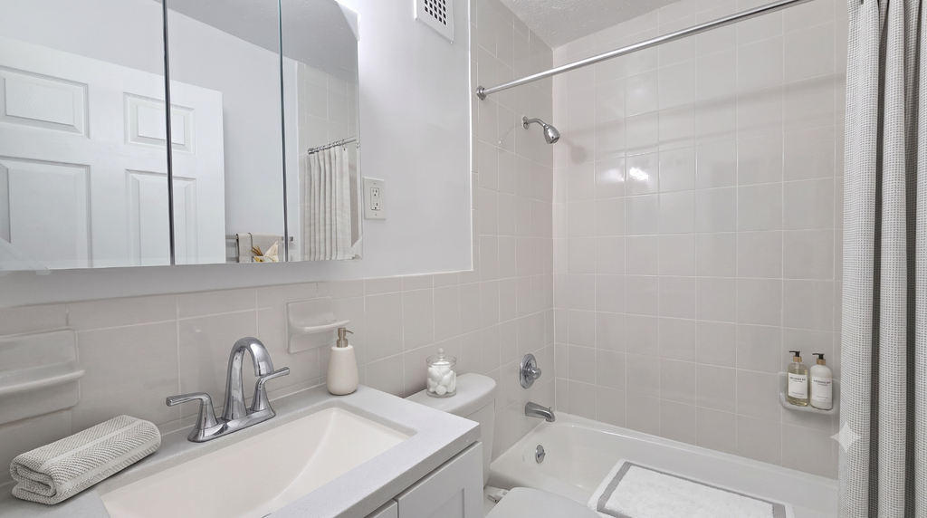 3333 Broadway - Photo 4