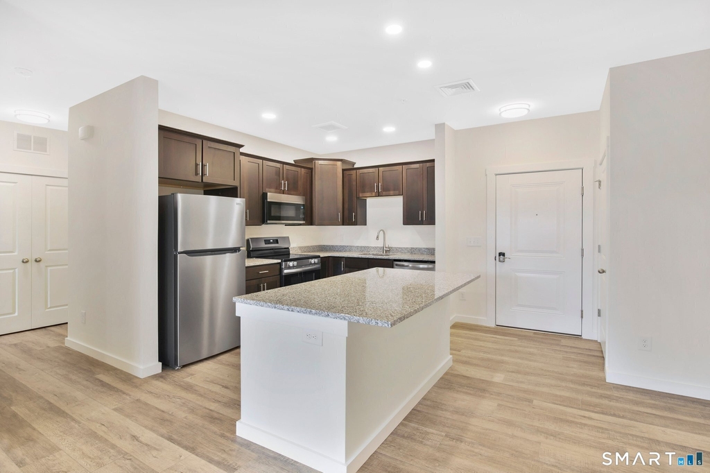 280 Salmon Brook Street - Photo 8