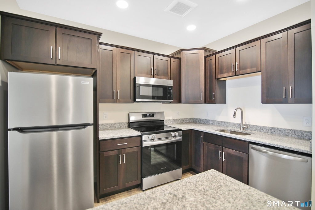 280 Salmon Brook Street - Photo 10
