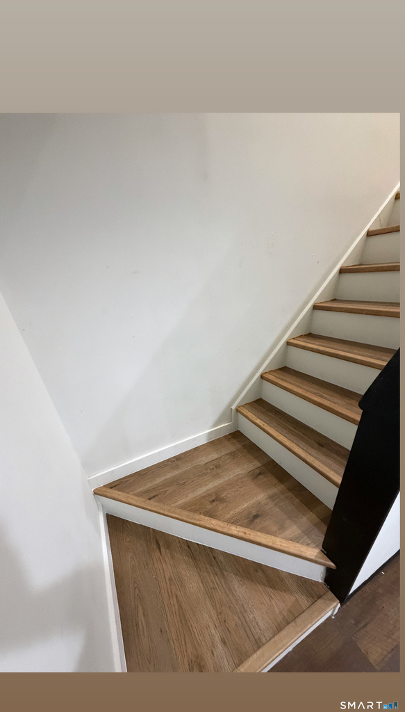 220 Emmett Avenue - Photo 10