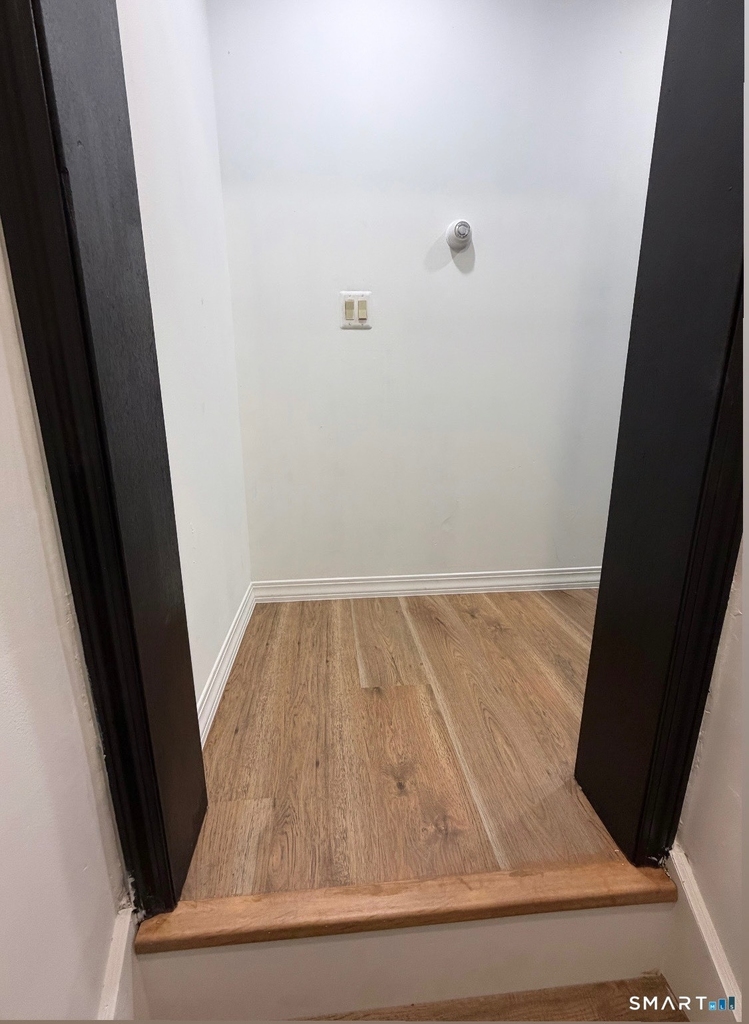 220 Emmett Avenue - Photo 11