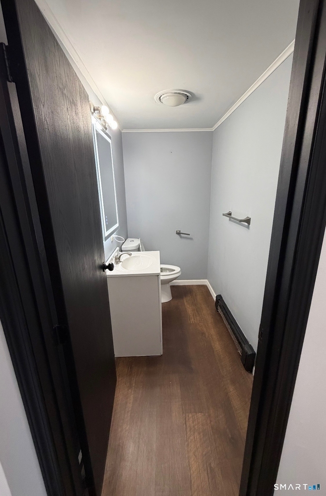 220 Emmett Avenue - Photo 8